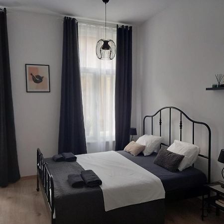 Black Queen & Countess Nera Zagreb Exterior photo